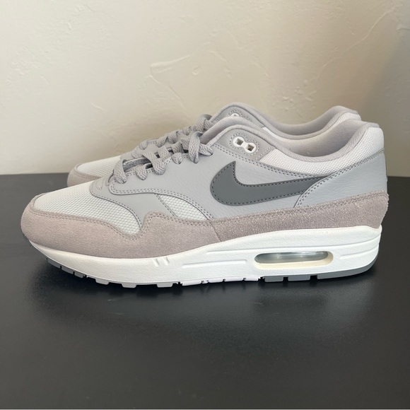 NEW Nike Air Max 1 Pure Platinum Grey - Picture 6 of 8